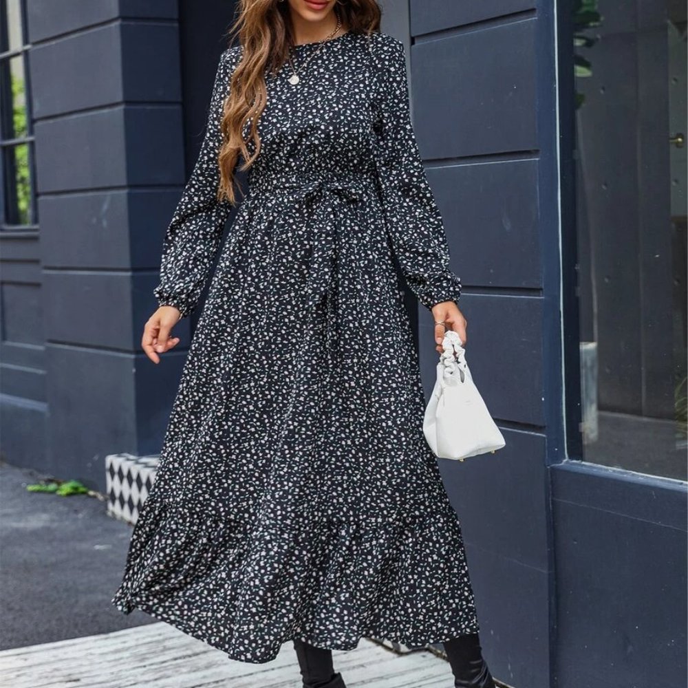 Dainty Floral Bishop Ruffle Hem Dress - Picture 3 of 9